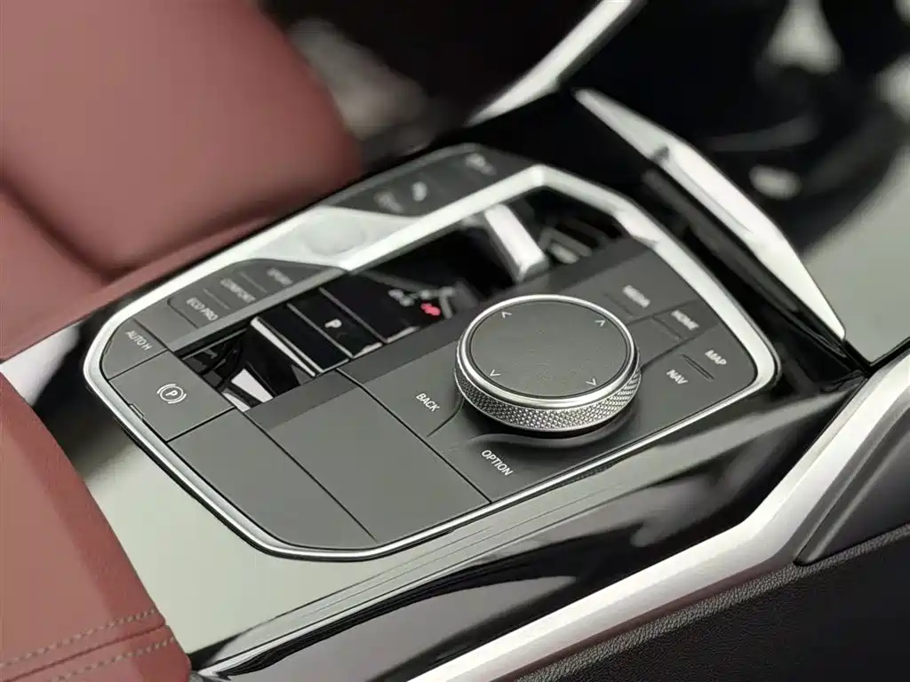 BMW 3 Series 2022 — фото 18