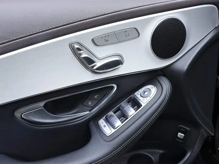 Mercedes-Benz GLC 2021 — фото 12