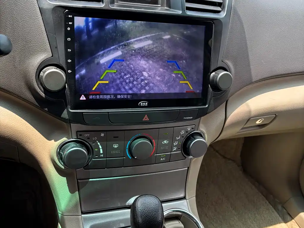 Toyota Highlander 2012 — фото 16