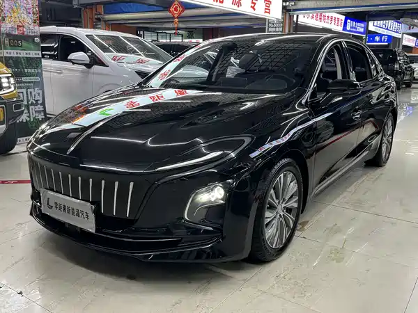 Hongqi E-QM5 2024