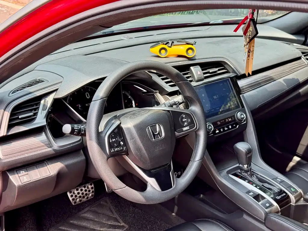Honda Civic 2022 — фото 11