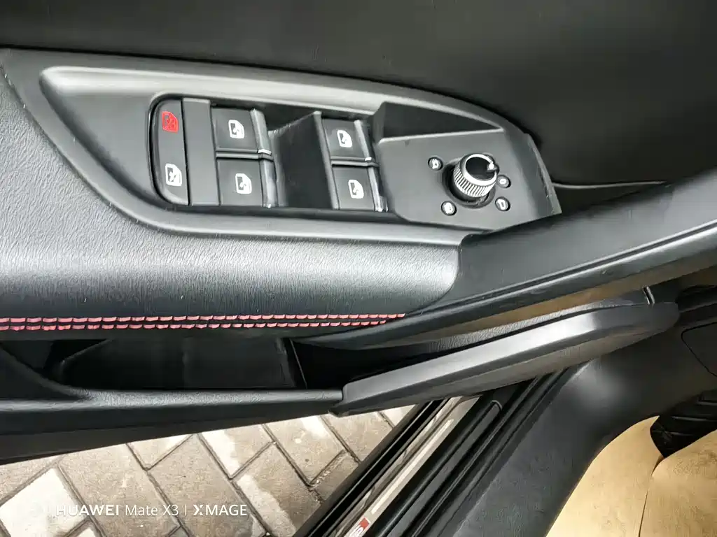 Audi Q5L 2019 — фото 13