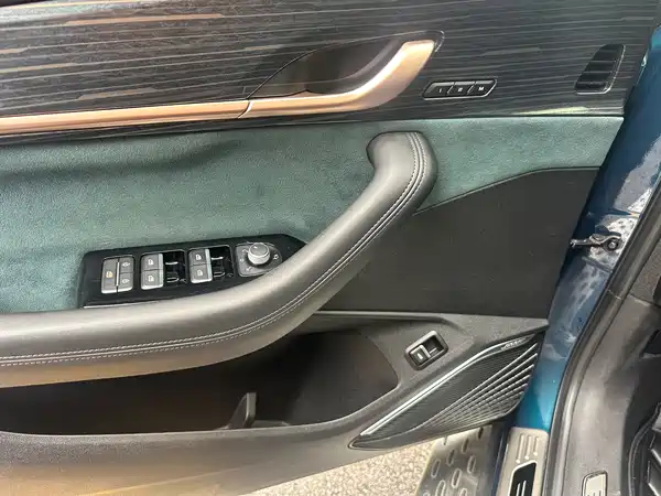 Geely Xingyue L 2021
