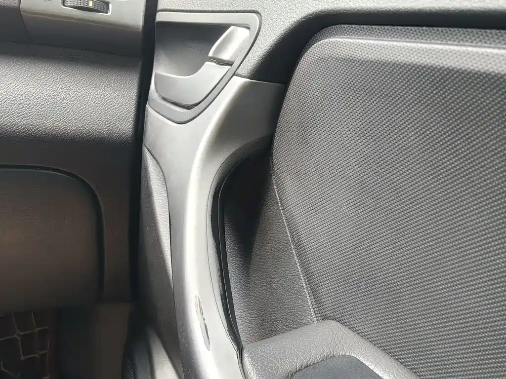 Chery Tiggo 3 2015 — фото 13