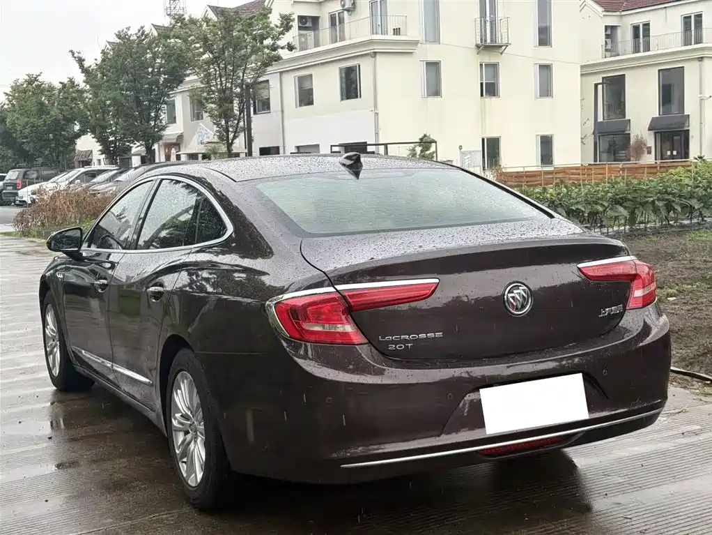 Buick LaCrosse 2017 — фото 14