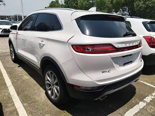 Lincoln MKC 2016