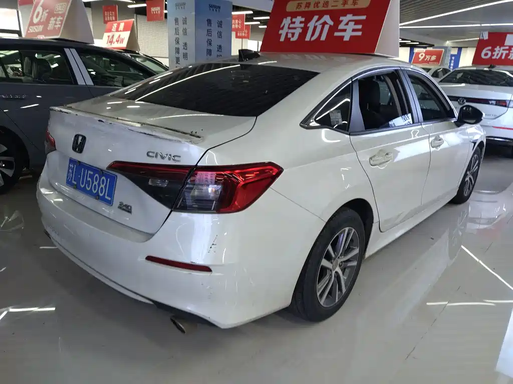 Honda Civic 2023 — фото 10
