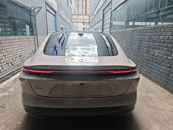 NIO ET5 2025