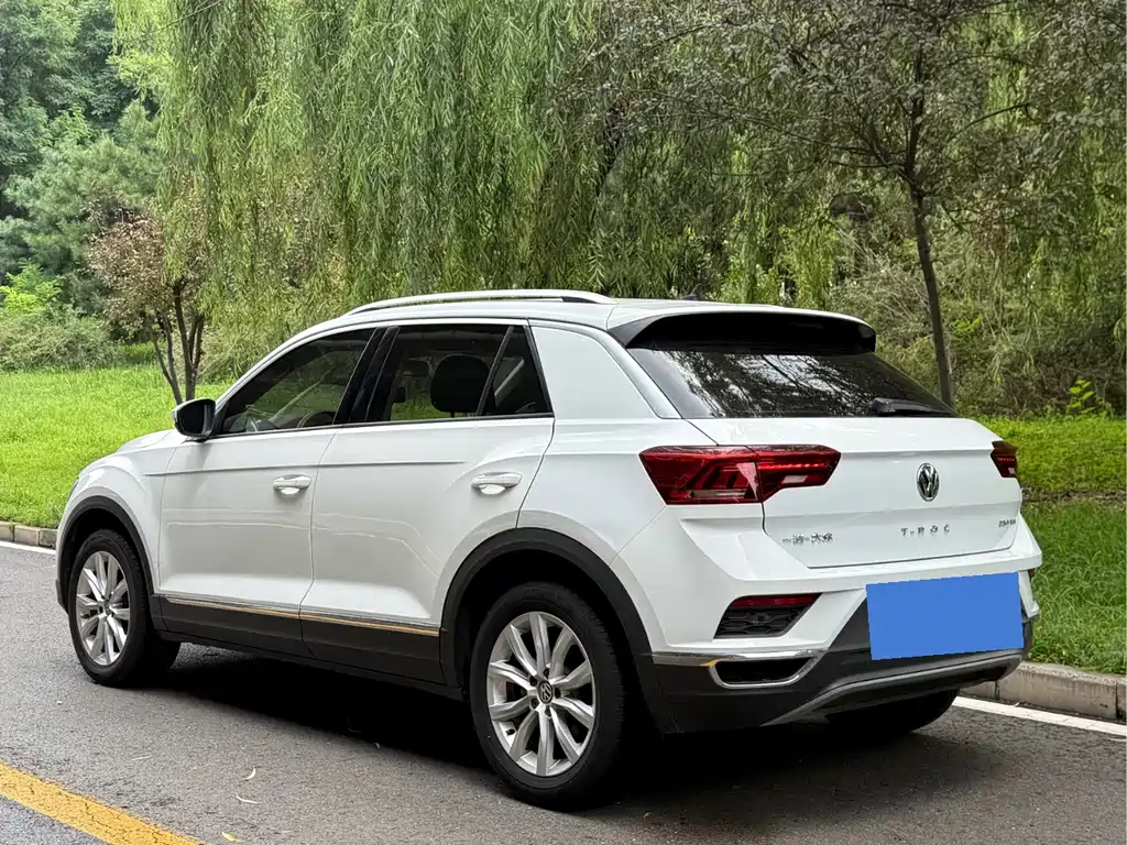 Volkswagen T-Roc 2020 — фото 11