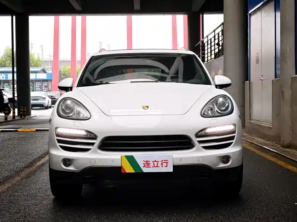 Porsche Cayenne 2014