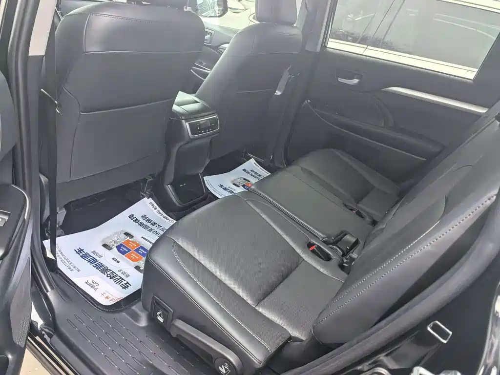 Toyota Highlander 2021 — фото 13