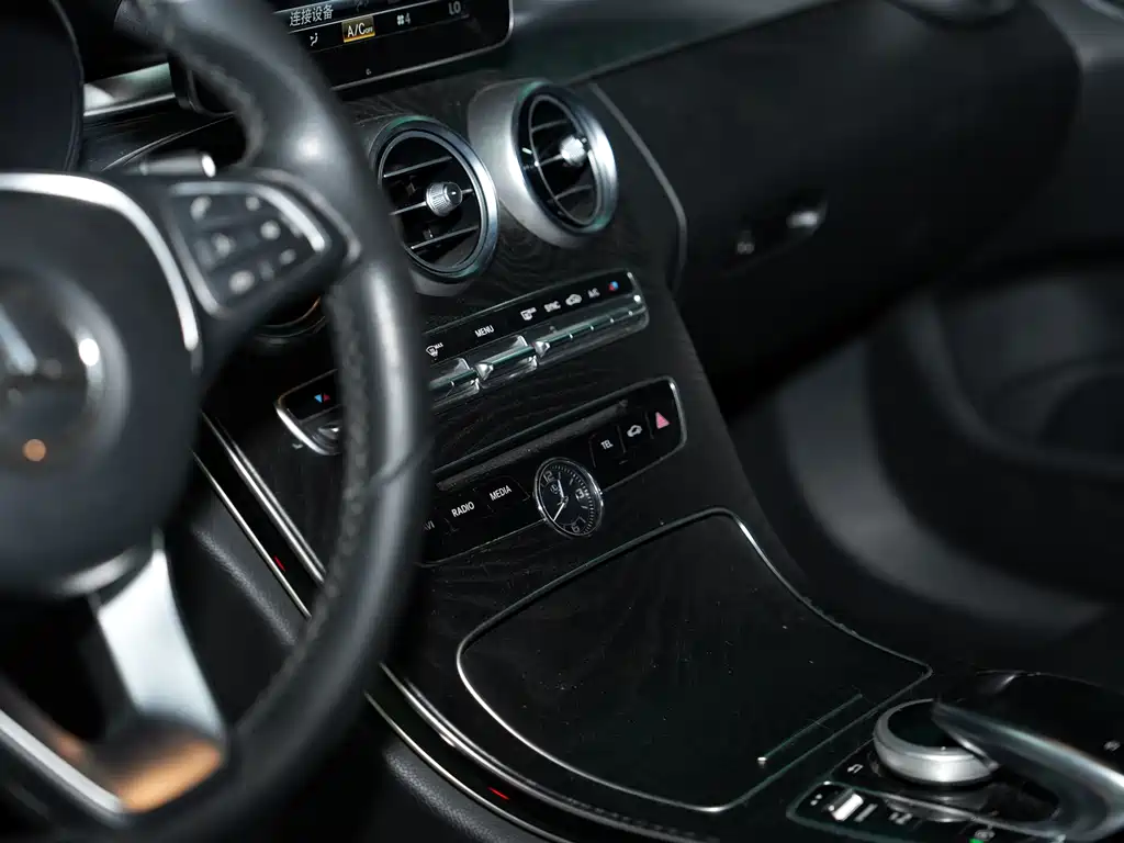 Mercedes-Benz C-Class 2018 — фото 15