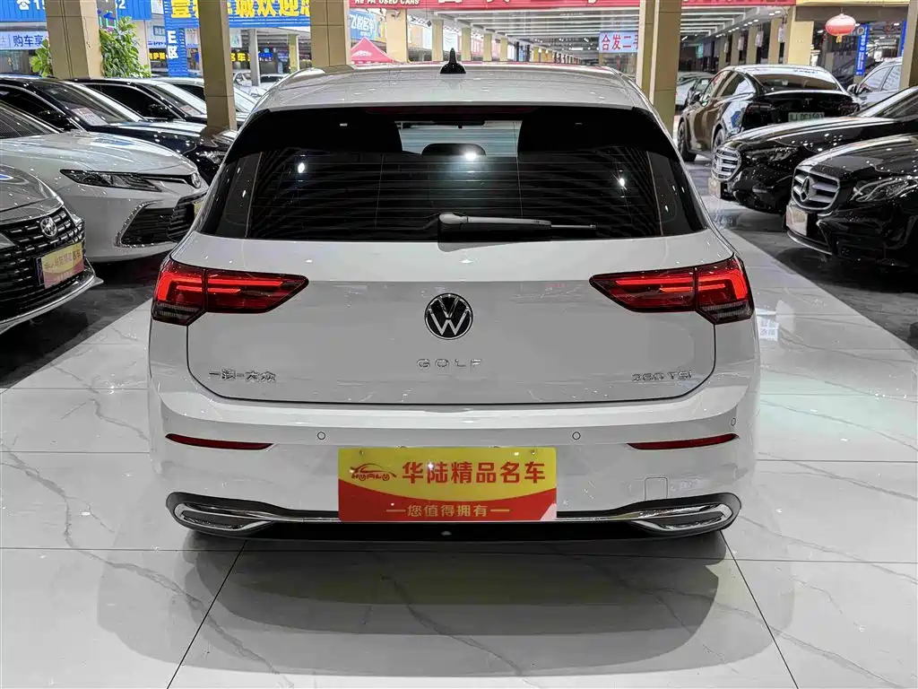 Volkswagen Golf 2022