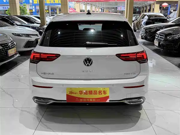 Volkswagen Golf 2022