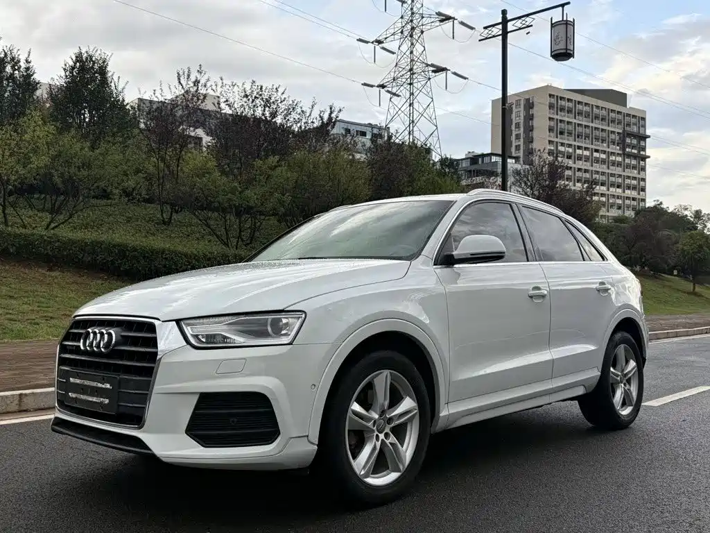 Audi Q3 2016
