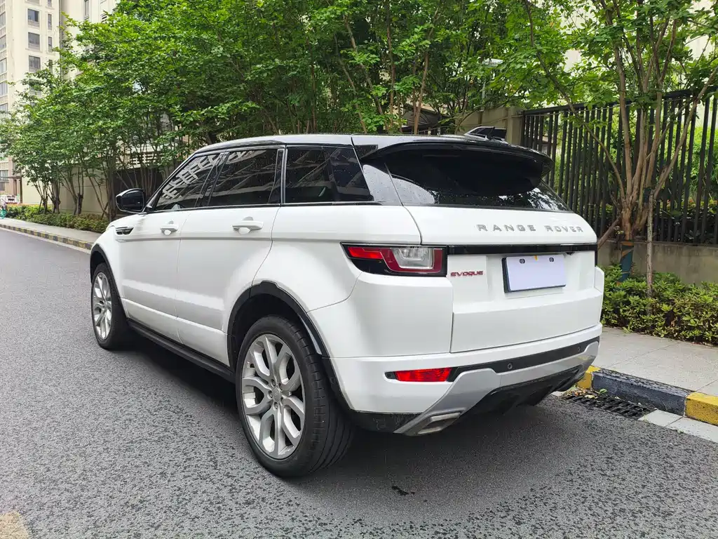 Land Rover Evoque 2019 — фото 8