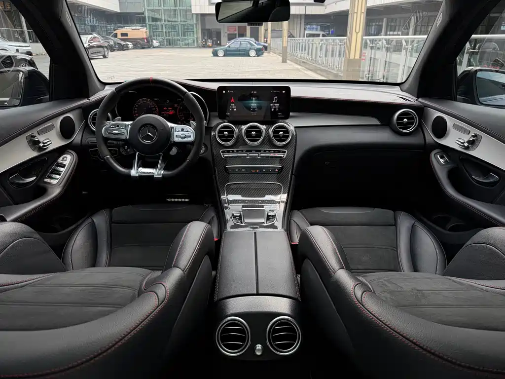 Mercedes-Benz GLC AMG 2022 — фото 18