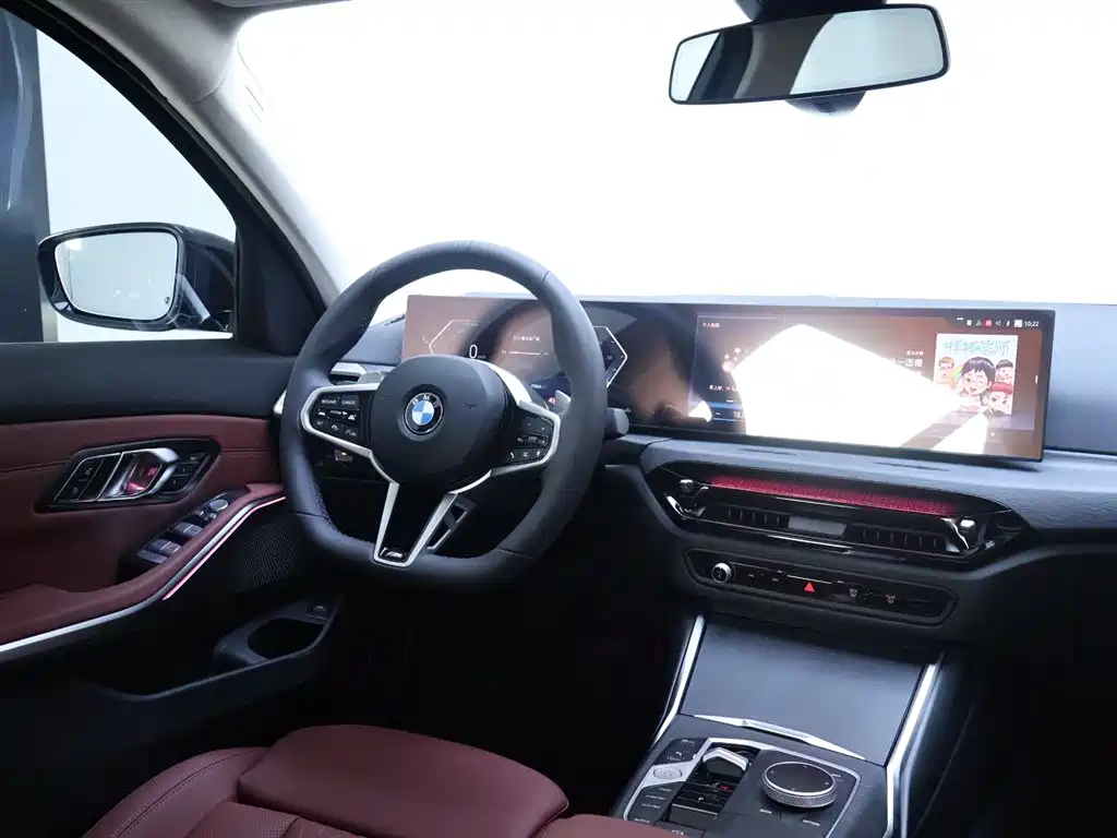 BMW 3 Series 2025 — фото 14