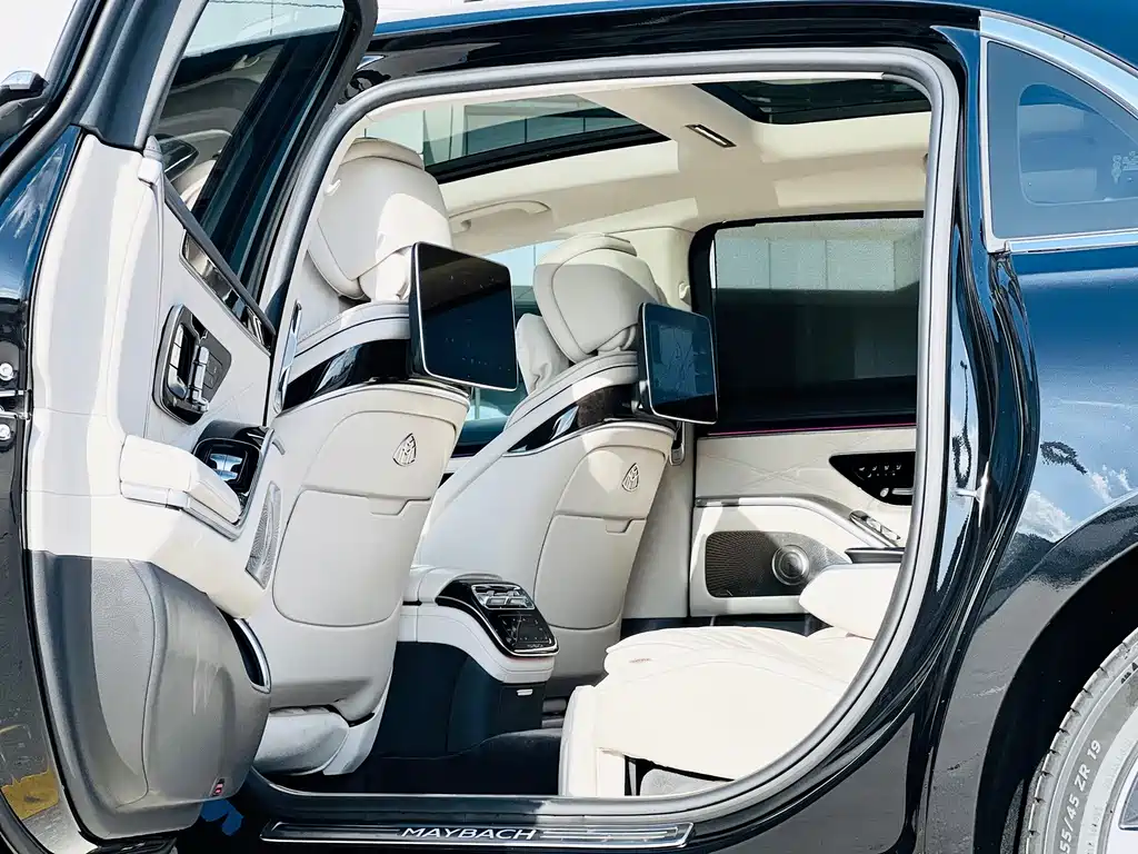 Mercedes-Benz Maybach S-Class 2026 — фото 5