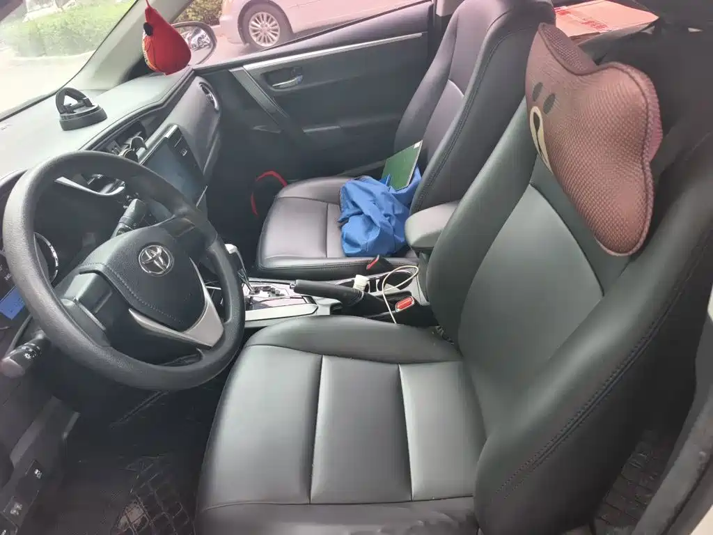 Toyota Corolla 2018 — фото 12