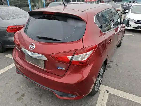 Nissan Tiida 2016