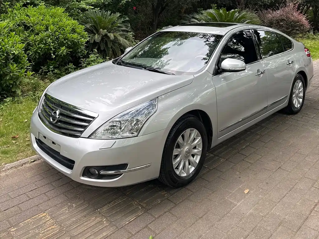 Nissan Teana 2010