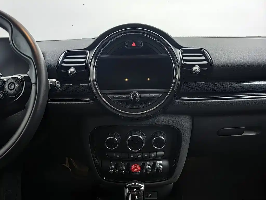 MINI Clubman 2021 — фото 12