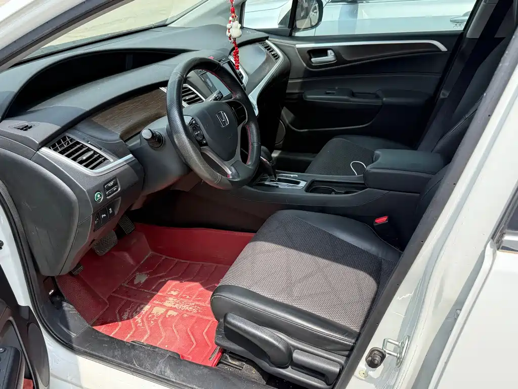 Honda Jade 2015 — фото 5