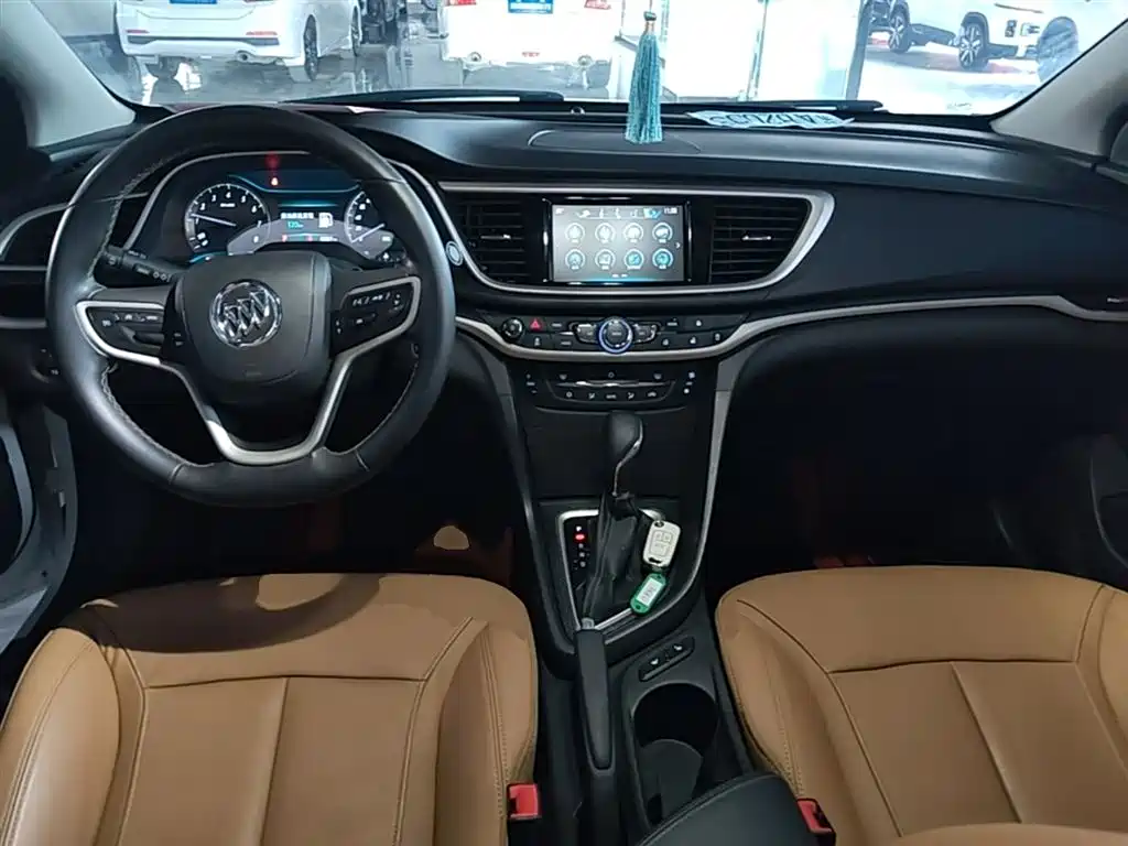 Buick Excelle 2019 — фото 10