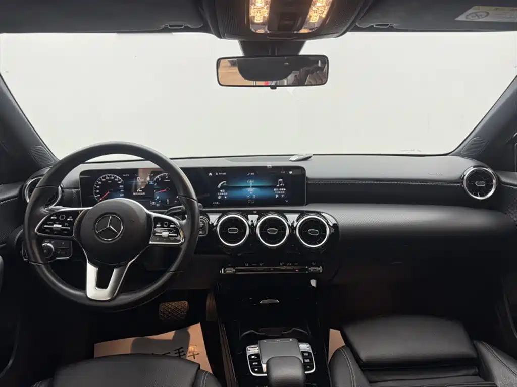 Mercedes-Benz A-Class 2020 — фото 7