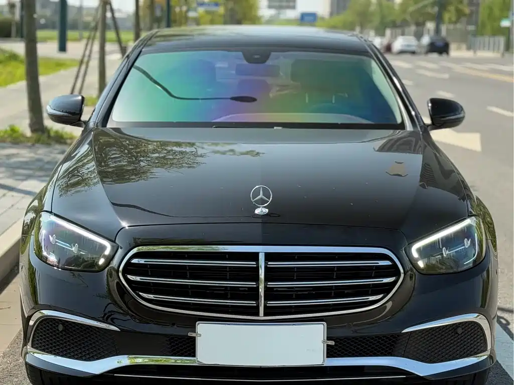Mercedes-Benz E-Class 2023 — фото 2