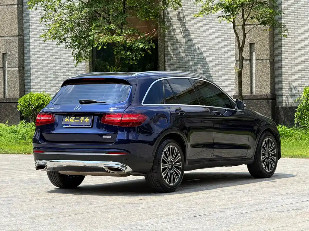 Mercedes-Benz GLC 2018 — фото 19