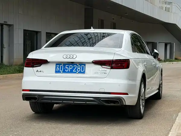 Audi A4L 2019