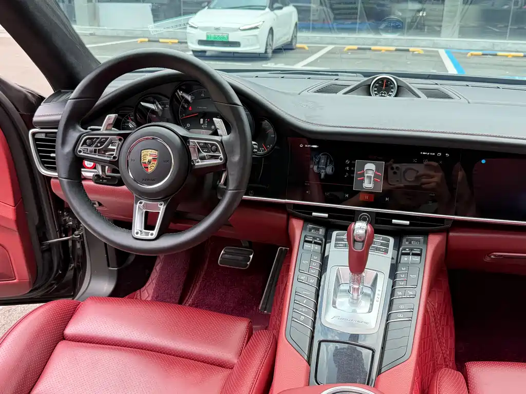 Porsche Panamera 2016 — фото 17