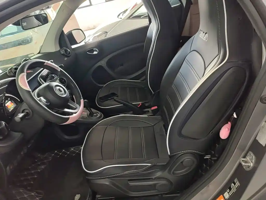 smart fortwo 2018 — фото 17