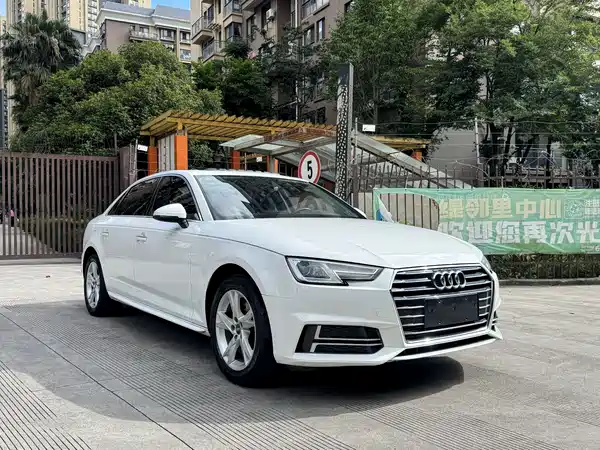 Audi A4L 2019
