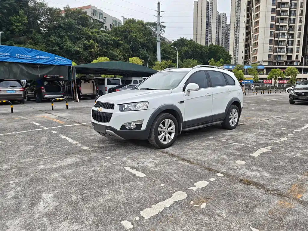 Chevrolet Captiva 2014 — фото 1