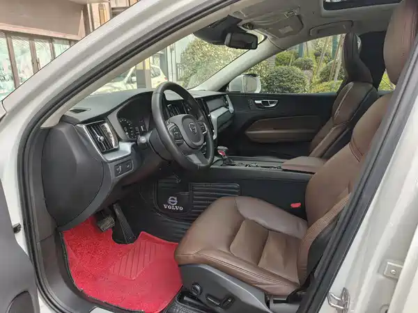 Volvo XC60 2020