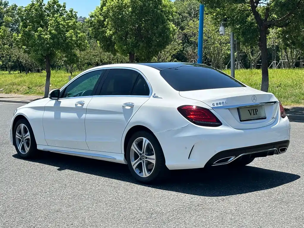 Mercedes-Benz C-Class 2021