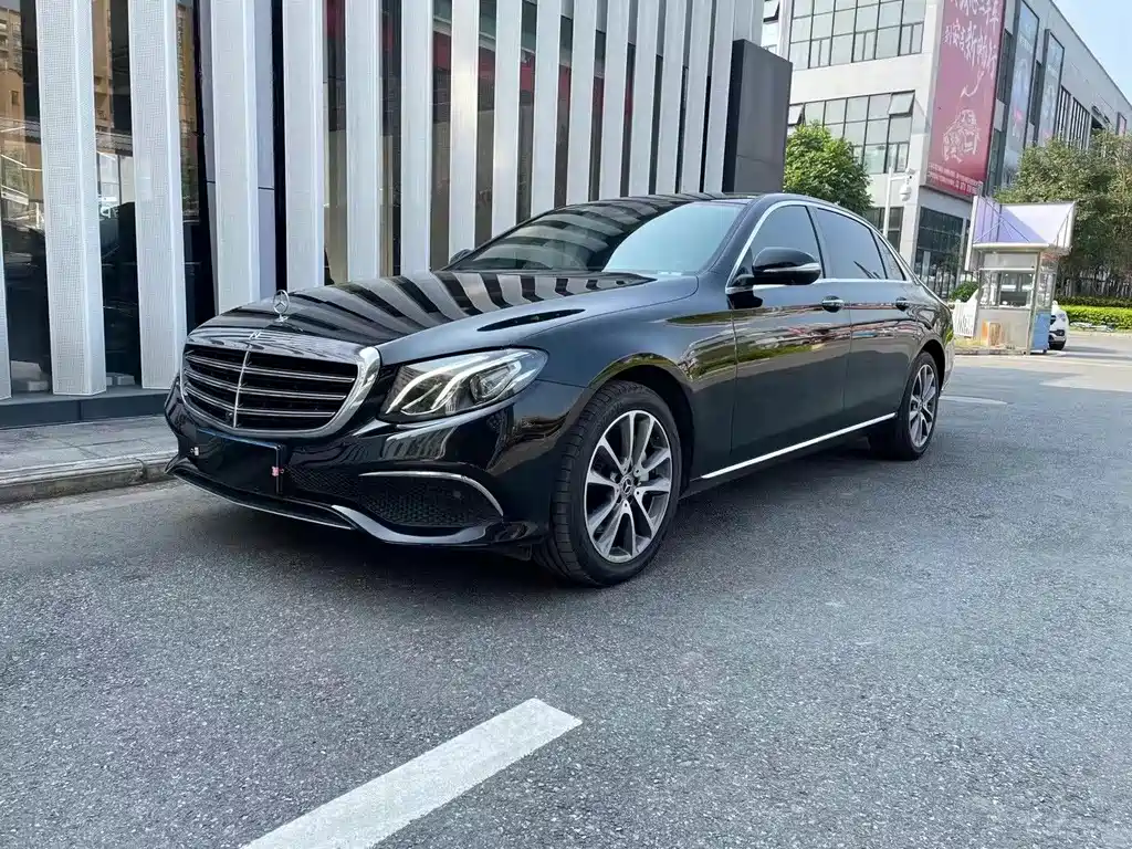 Mercedes-Benz E-Class 2017 — фото 1