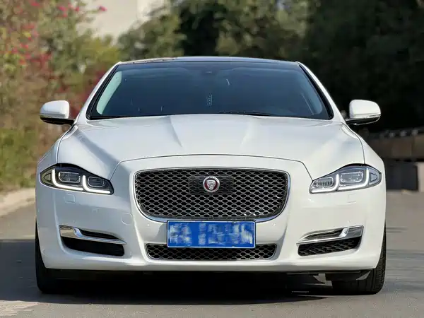 Jaguar XJ 2017