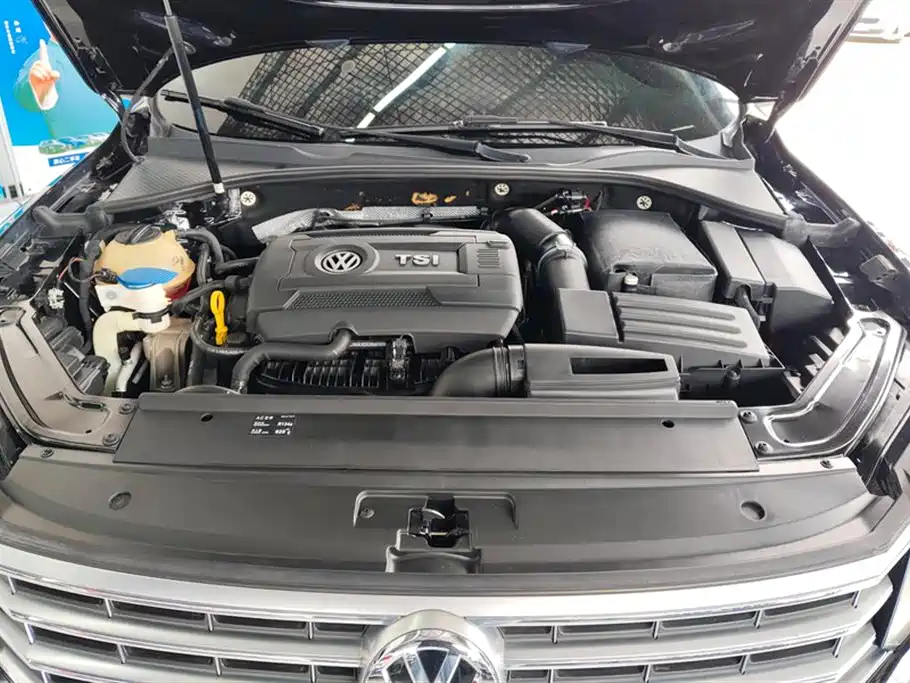 Volkswagen Passat 2017 — фото 10