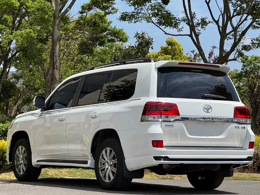 Toyota Land Cruiser 2013 — фото 4