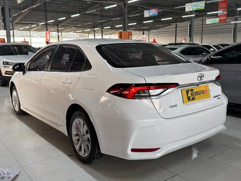 Toyota Corolla 2022 — фото 14