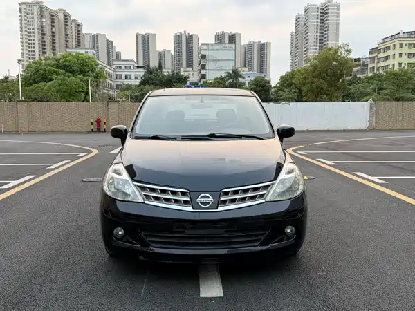 Nissan Tiida 2009