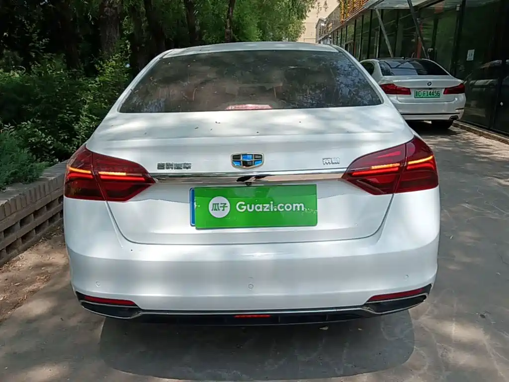 Geely Emgrand 2018