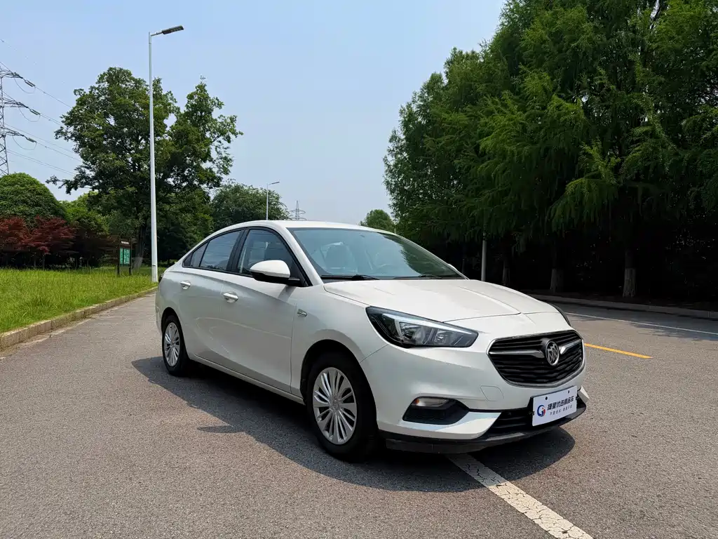 Buick Excelle 2019 — фото 3