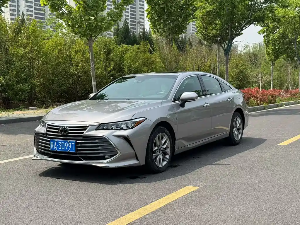Toyota Avalon 2020 — фото 1