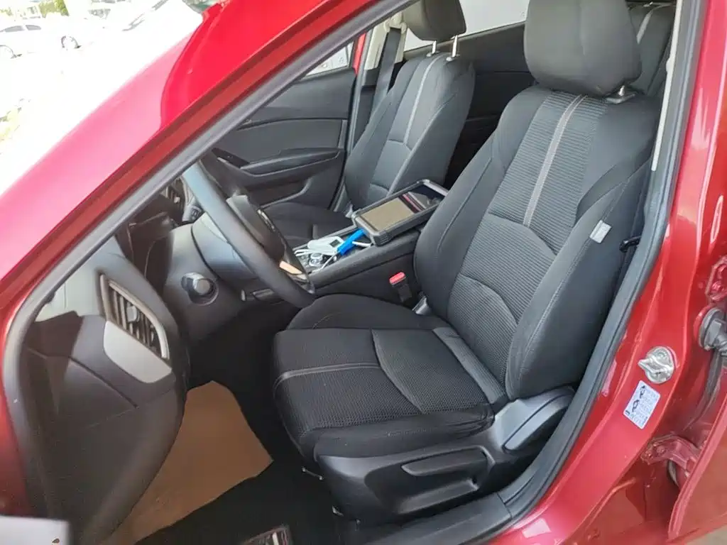 Mazda 3 Angkesela 2018 — фото 15