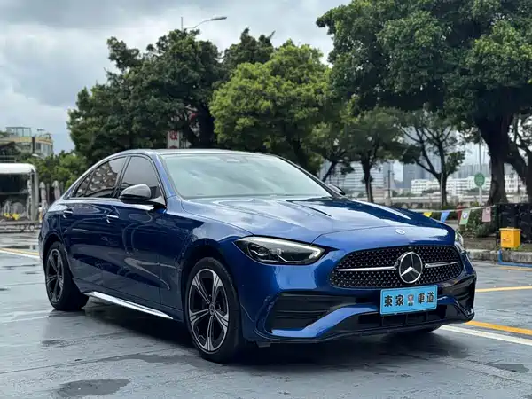 Mercedes-Benz C-Class 2022